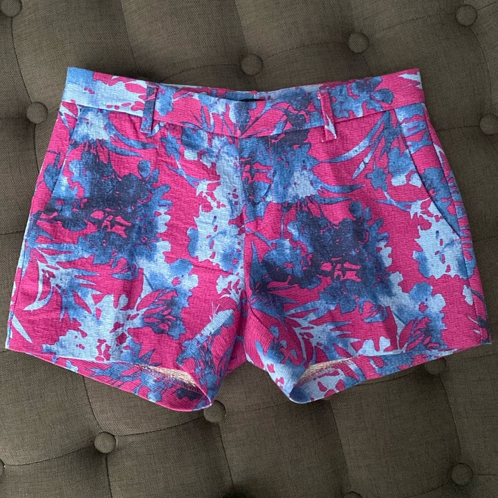 Banana Republic Printed flat front shorts Size OOPS